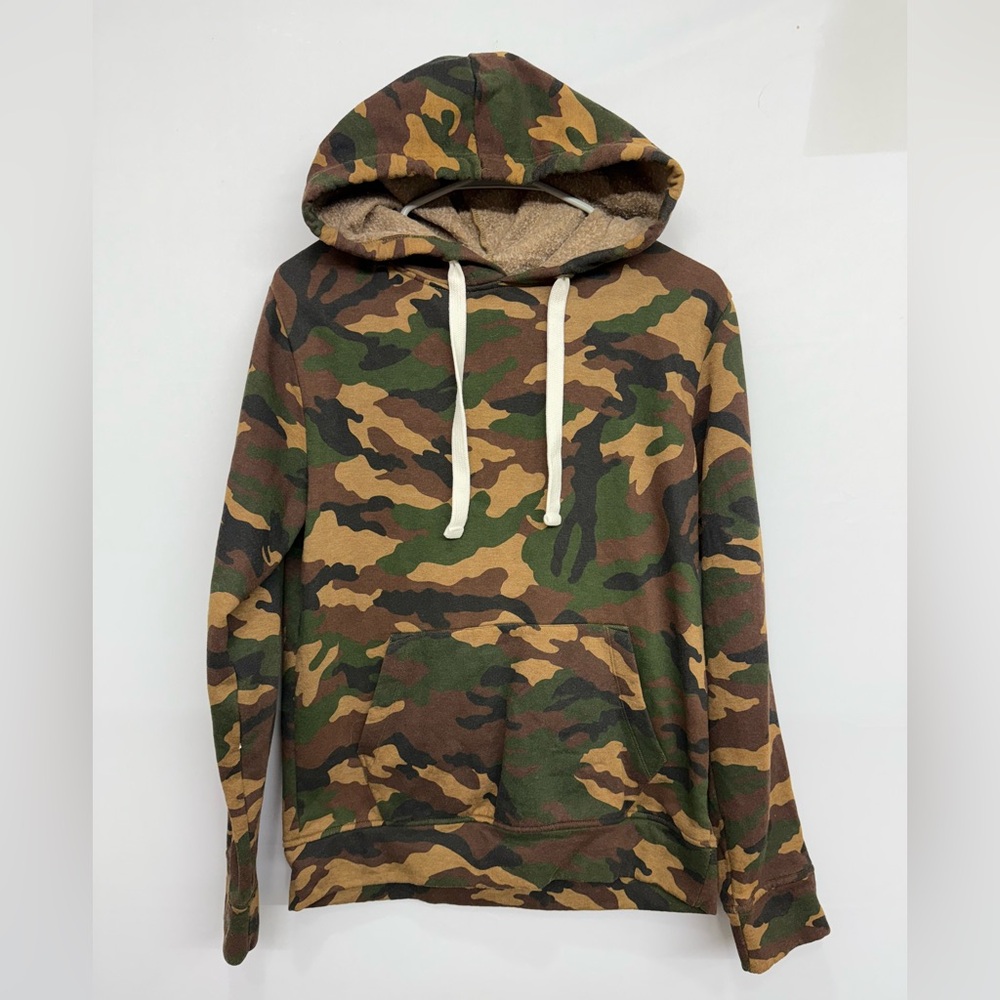 Knickerbocker New York Camouflage Men’s Pull Over Hoodie Size Small “Perfect”